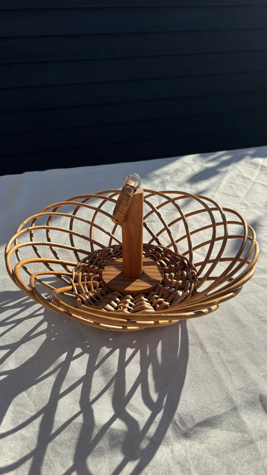 Brødkurv I Træ Med Håndtag