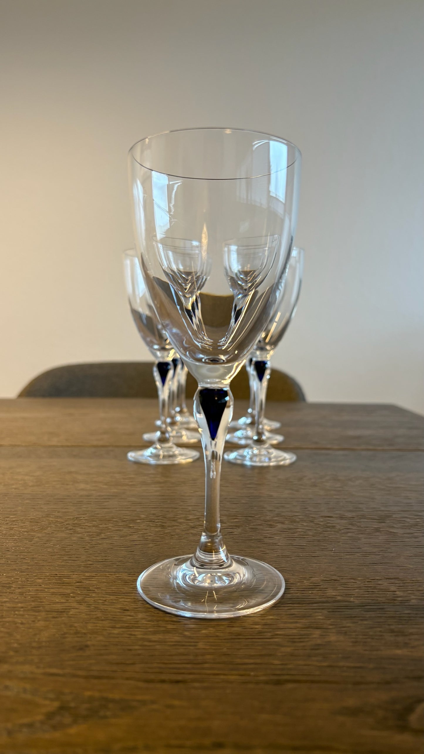 Vinglas Med Blå Detalje